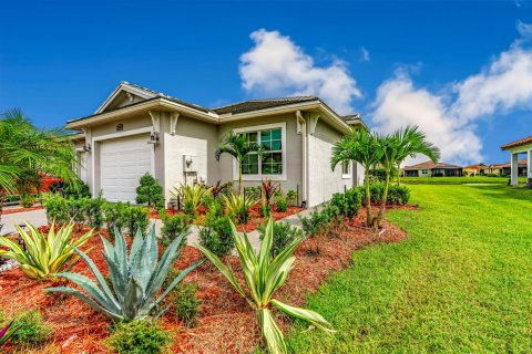 Villa ou maison à louer à Port St. Lucie, Floride: 2 chambres, 139.82 m2 № 2406027 - photo 3