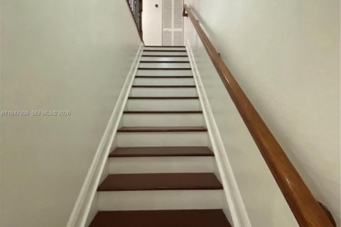 Снять в аренду таунхаус в Хайалиа, Флорида 3 спальни, 116.69м2, № 2003517 - фото 16