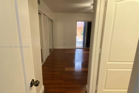 Снять в аренду таунхаус в Хайалиа, Флорида 3 спальни, 116.69м2, № 2003517 - фото 24