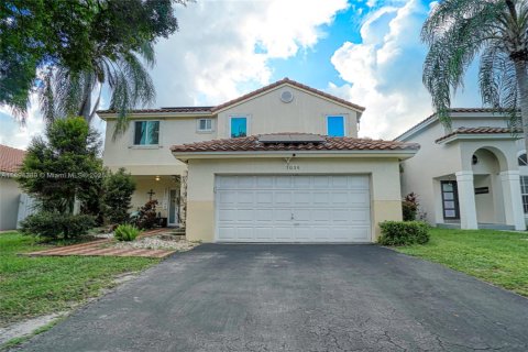 Casa en venta en Sunrise, Florida, 4 dormitorios, 171.59 m2 № 1945977 - foto 1