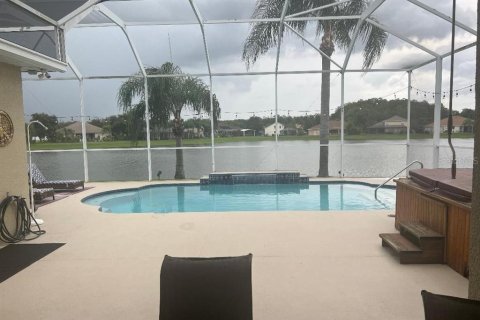 Casa en venta en New Port Richey, Florida, 5 dormitorios, 245.08 m2 № 1878158 - foto 6