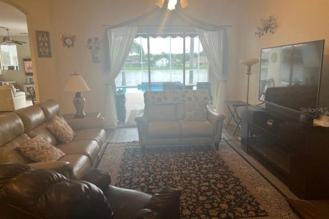 Casa en venta en New Port Richey, Florida, 5 dormitorios, 245.08 m2 № 1878158 - foto 25