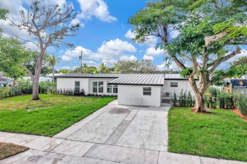 Casa en Cutler Bay, Florida 5 dormitorios, 171.22 m2 № 1999899