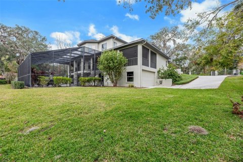 House in Brandon, Florida 6 bedrooms, 759.29 sq.m. № 1766120 - photo 5
