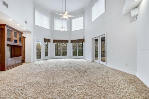 House in Brandon, Florida 6 bedrooms, 759.29 sq.m. № 1766120 - photo 18