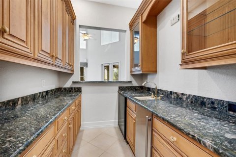 House in Brandon, Florida 6 bedrooms, 759.29 sq.m. № 1766120 - photo 22