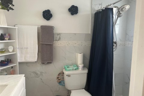 Copropriété à vendre à Miami Gardens, Floride: 2 chambres, 88.54 m2 № 2065290 - photo 4