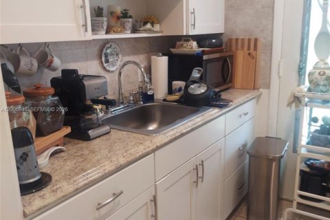 Copropriété à vendre à Miami Gardens, Floride: 2 chambres, 88.54 m2 № 2065290 - photo 2