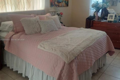 Copropriété à vendre à Miami Gardens, Floride: 2 chambres, 88.54 m2 № 2065290 - photo 8