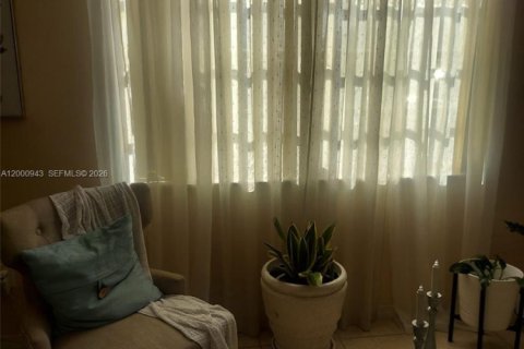 Copropriété à vendre à Miami Gardens, Floride: 2 chambres, 88.54 m2 № 2065290 - photo 9