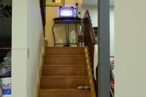 Купить таунхаус в Корал-Спрингс, Флорида 2 спальни, 119.29м2, № 1954665 - фото 3