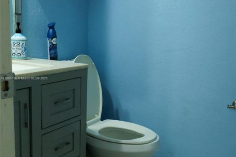 Купить таунхаус в Корал-Спрингс, Флорида 2 спальни, 119.29м2, № 1954665 - фото 17