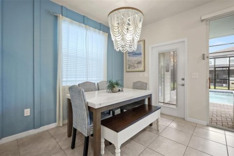 Touwnhouse à vendre à Davenport, Floride: 5 chambres, 213.02 m2 № 2409002 - photo 12