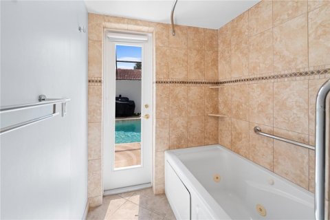 Condo in Orlando, Florida, 3 bedrooms  № 1824831 - photo 25