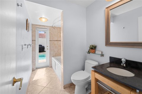 Condo in Orlando, Florida, 3 bedrooms  № 1824831 - photo 24