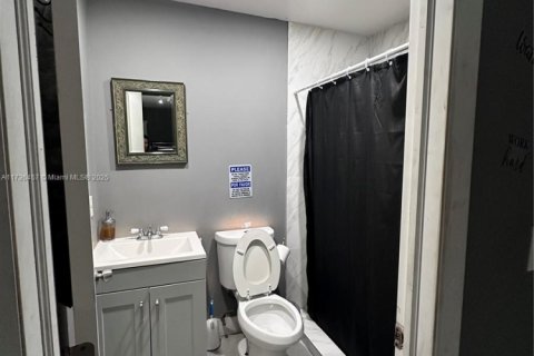 Commercial property in Miami, Florida № 1787023 - photo 19