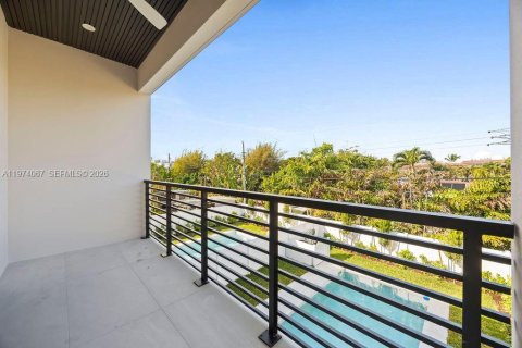 House in Fort Lauderdale, Florida 4 bedrooms № 2033636 - photo 28