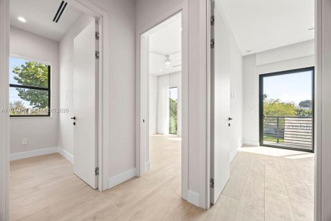 House in Fort Lauderdale, Florida 4 bedrooms № 2033636 - photo 30