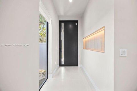 House in Fort Lauderdale, Florida 4 bedrooms № 2033636 - photo 13