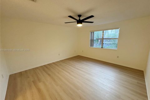 Casa en venta en Miami, Florida, 3 dormitorios, 134.62 m2 № 2007712 - foto 20