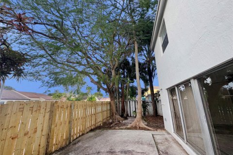 Casa en venta en Miami, Florida, 3 dormitorios, 134.62 m2 № 2007712 - foto 29