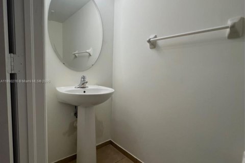 Adosado en venta en Homestead, Florida, 3 dormitorios, 130.71 m2 № 1946855 - foto 8