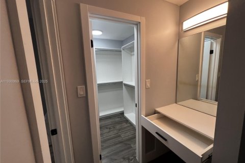 Снять в аренду таунхаус в Плантация, Флорида 4 спальни, 187.66м2, № 1989738 - фото 10