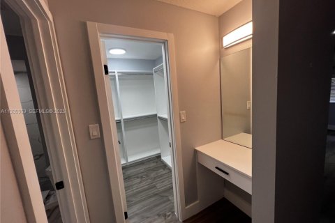 Снять в аренду таунхаус в Плантация, Флорида 4 спальни, 187.66м2, № 1989738 - фото 9