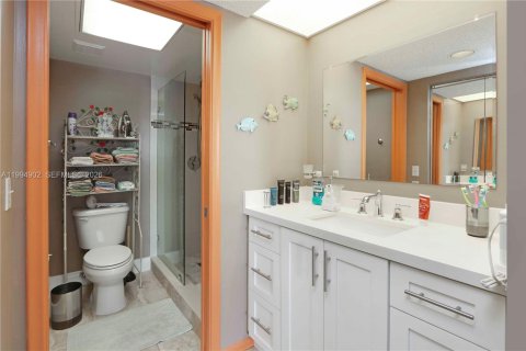 Copropriété à vendre à Pembroke Pines, Floride: 2 chambres, 110.74 m2 № 2056493 - photo 16