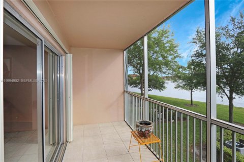 Copropriété à vendre à Pembroke Pines, Floride: 2 chambres, 110.74 m2 № 2056493 - photo 21