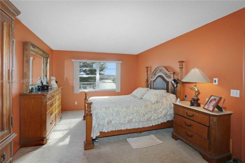 Copropriété à vendre à Pembroke Pines, Floride: 2 chambres, 110.74 m2 № 2056493 - photo 11