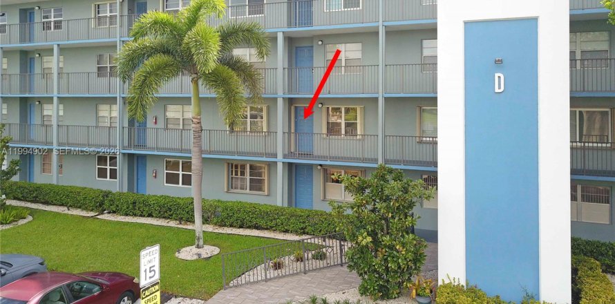 Condo à Pembroke Pines, Floride, 2 chambres  № 2056493