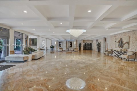 Copropriété à vendre à Hallandale Beach, Floride: 2 chambres, 210.05 m2 № 2428355 - photo 12