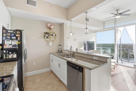 Condo in Orlando, Florida, 1 bedroom  № 2216581 - photo 7