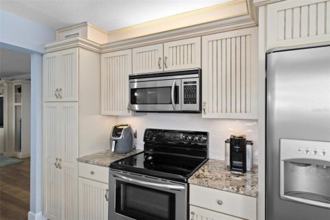 Condo in Clearwater, Florida, 2 bedrooms № 2149574 - photo 20