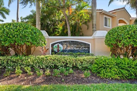 Condo in Tequesta, Florida, 1 bedroom  № 2389927 - photo 16