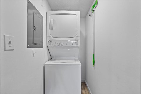 Condo in Tequesta, Florida, 1 bedroom  № 2389927 - photo 15