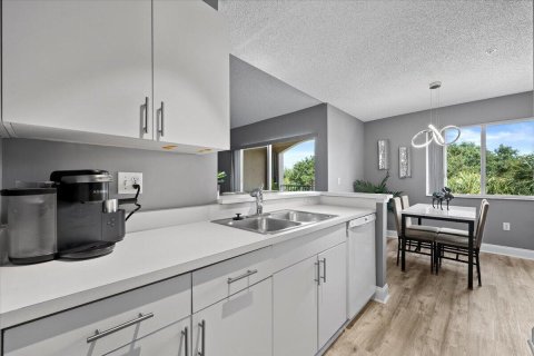 Condo in Tequesta, Florida, 1 bedroom  № 2389927 - photo 7