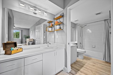 Condo in Tequesta, Florida, 1 bedroom  № 2389927 - photo 11