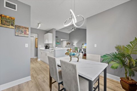 Condo in Tequesta, Florida, 1 bedroom  № 2389927 - photo 9