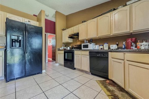 Casa en venta en Deltona, Florida, 3 dormitorios, 147.9 m2 № 1795212 - foto 12
