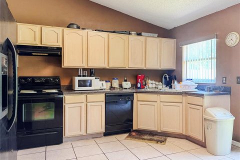 Casa en venta en Deltona, Florida, 3 dormitorios, 147.9 m2 № 1795212 - foto 11
