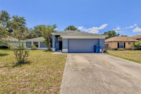 Casa en venta en Deltona, Florida, 3 dormitorios, 147.9 m2 № 1795212 - foto 3