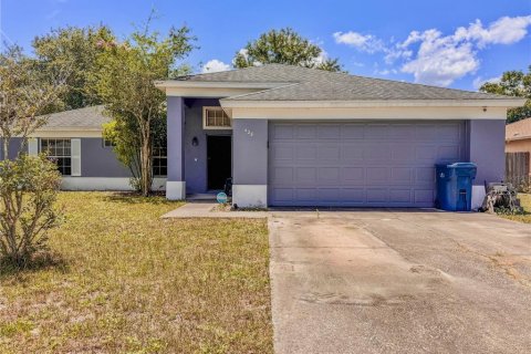 Casa en venta en Deltona, Florida, 3 dormitorios, 147.9 m2 № 1795212 - foto 1