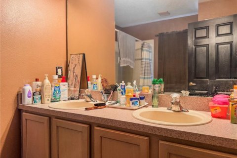 Casa en venta en Deltona, Florida, 3 dormitorios, 147.9 m2 № 1795212 - foto 19
