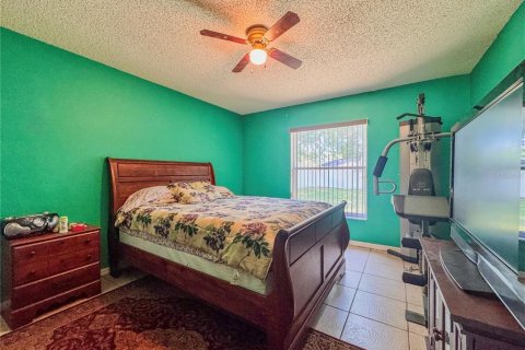 Casa en venta en Deltona, Florida, 3 dormitorios, 147.9 m2 № 1795212 - foto 15