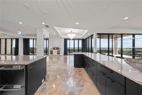 Copropriété à vendre à Kissimmee, Floride: 4 chambres, 332.31 m2 № 2358349 - photo 24