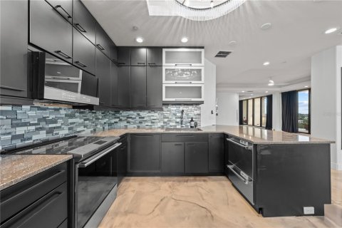 Copropriété à vendre à Kissimmee, Floride: 4 chambres, 332.31 m2 № 2358349 - photo 29