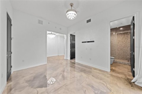 Copropriété à vendre à Kissimmee, Floride: 4 chambres, 332.31 m2 № 2358349 - photo 11