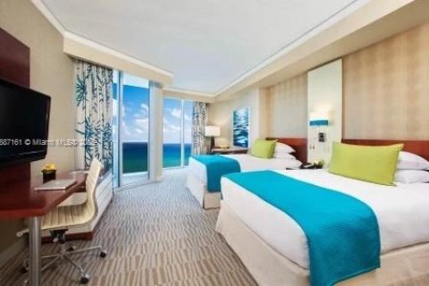 Copropriété à vendre à Sunny Isles Beach, Floride: 2 chambres, 137.22 m2 № 1951599 - photo 15